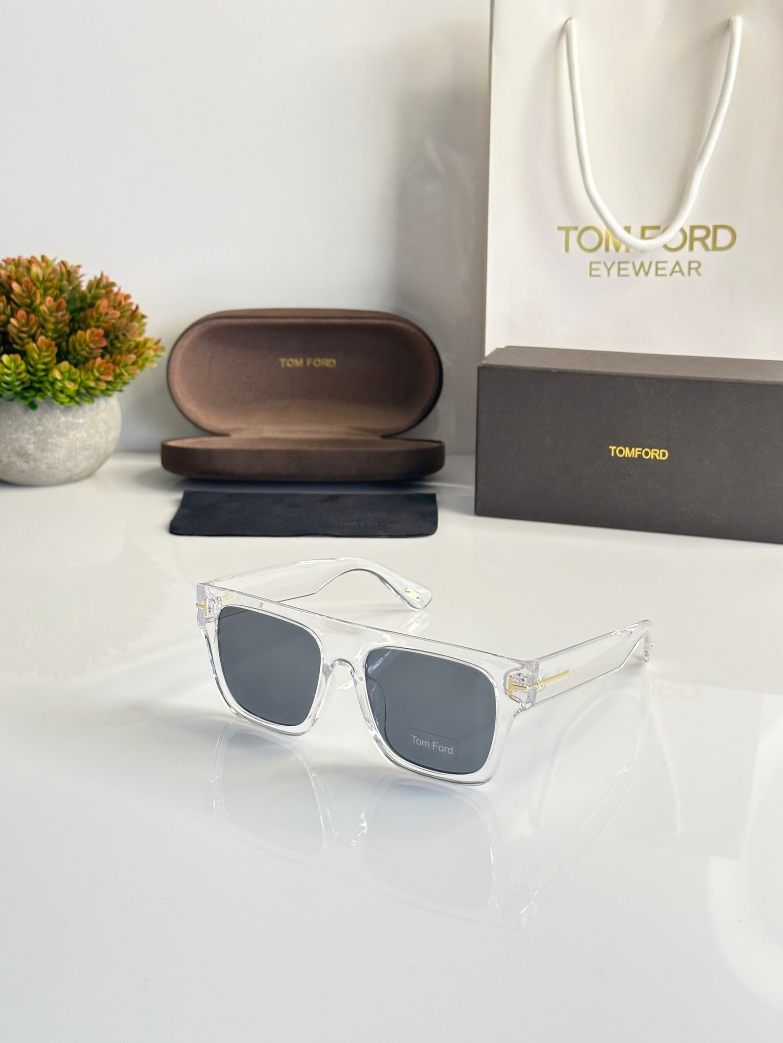 Tomford 21010 Water Black