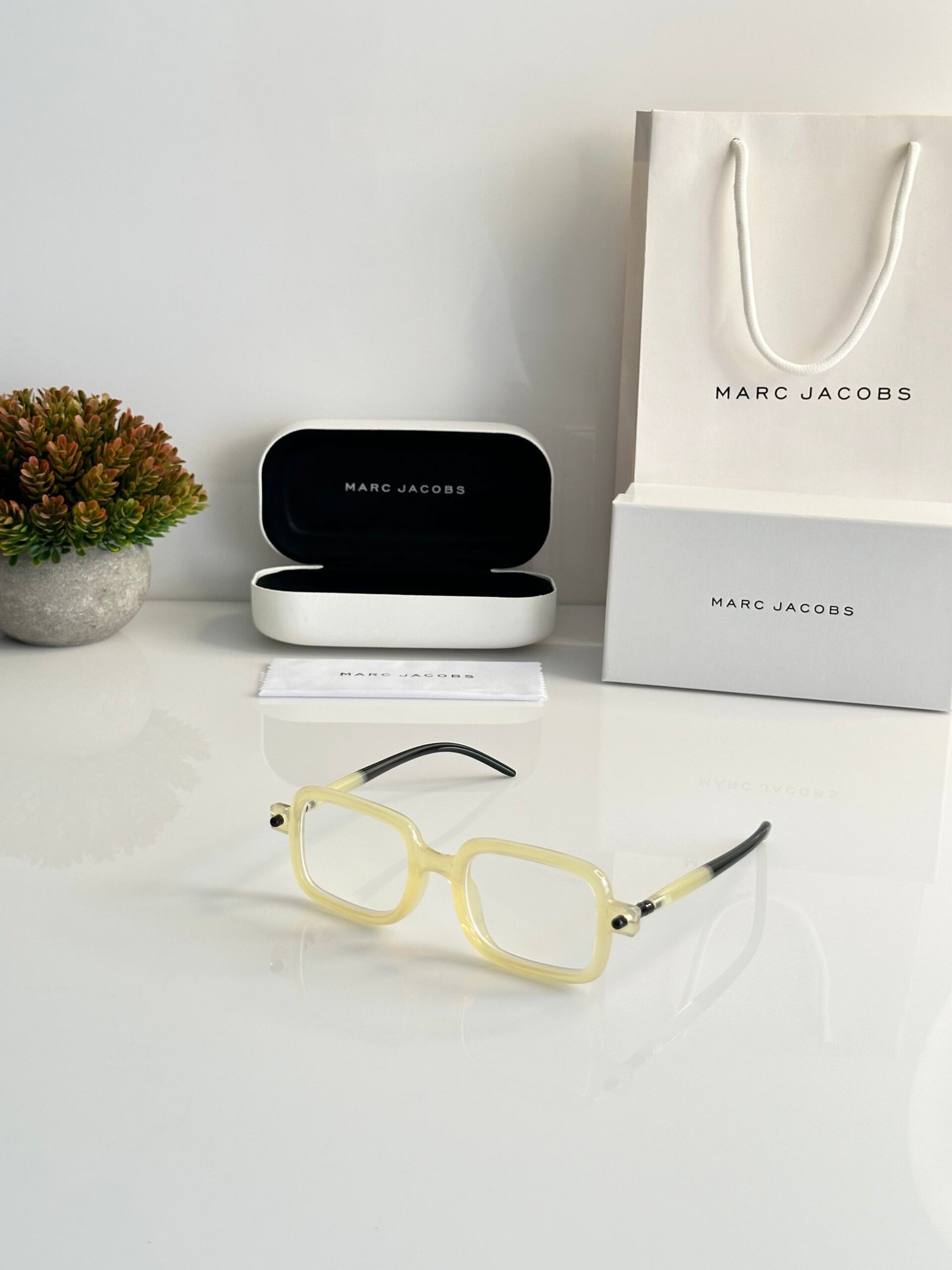 Marc Jacobs 8708 Cream Frame