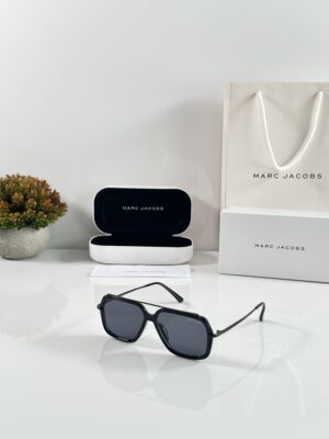 Marc Jacobs 2119 Black