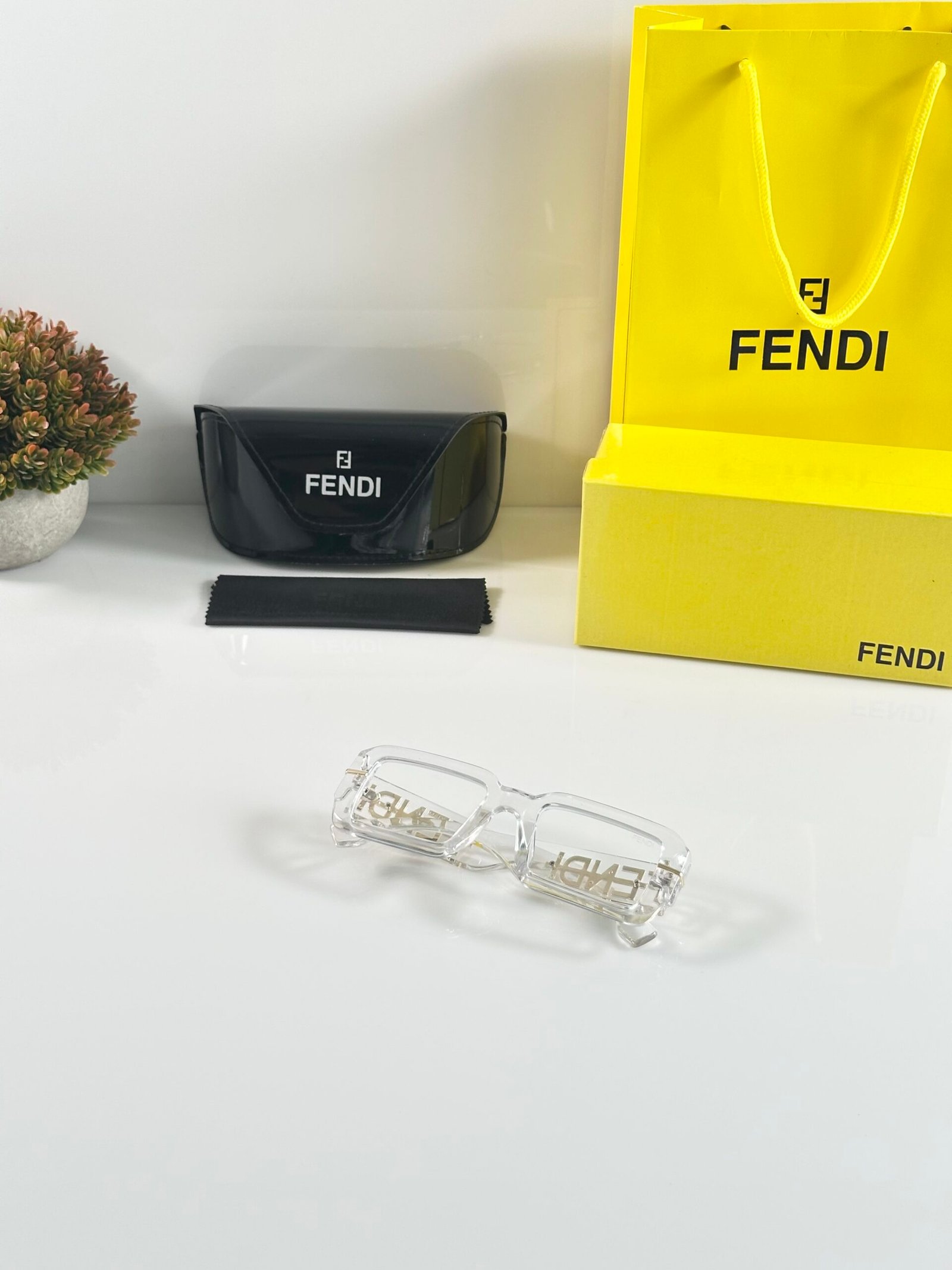 Fendi_8778_Water_Day - Image 4