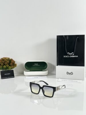 D&G 8932 Silver Black Green DC