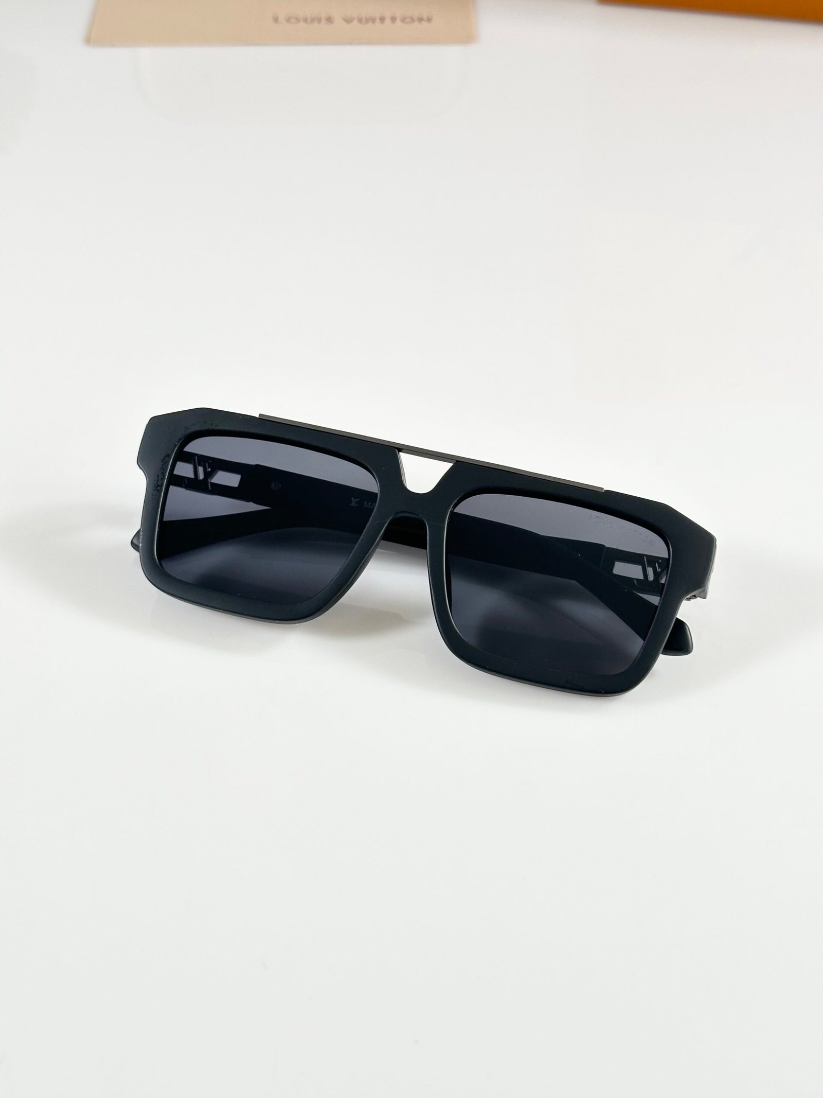 Louis_Vuitton_121_Mate_Black - Image 3