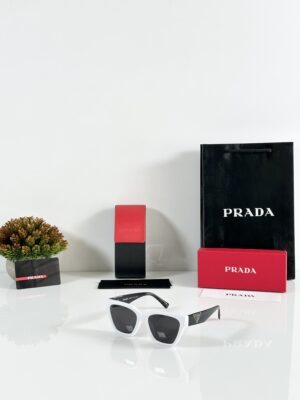 PR WMNS 8993 White Black