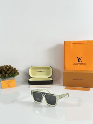 LV 1502 Ice Green Black