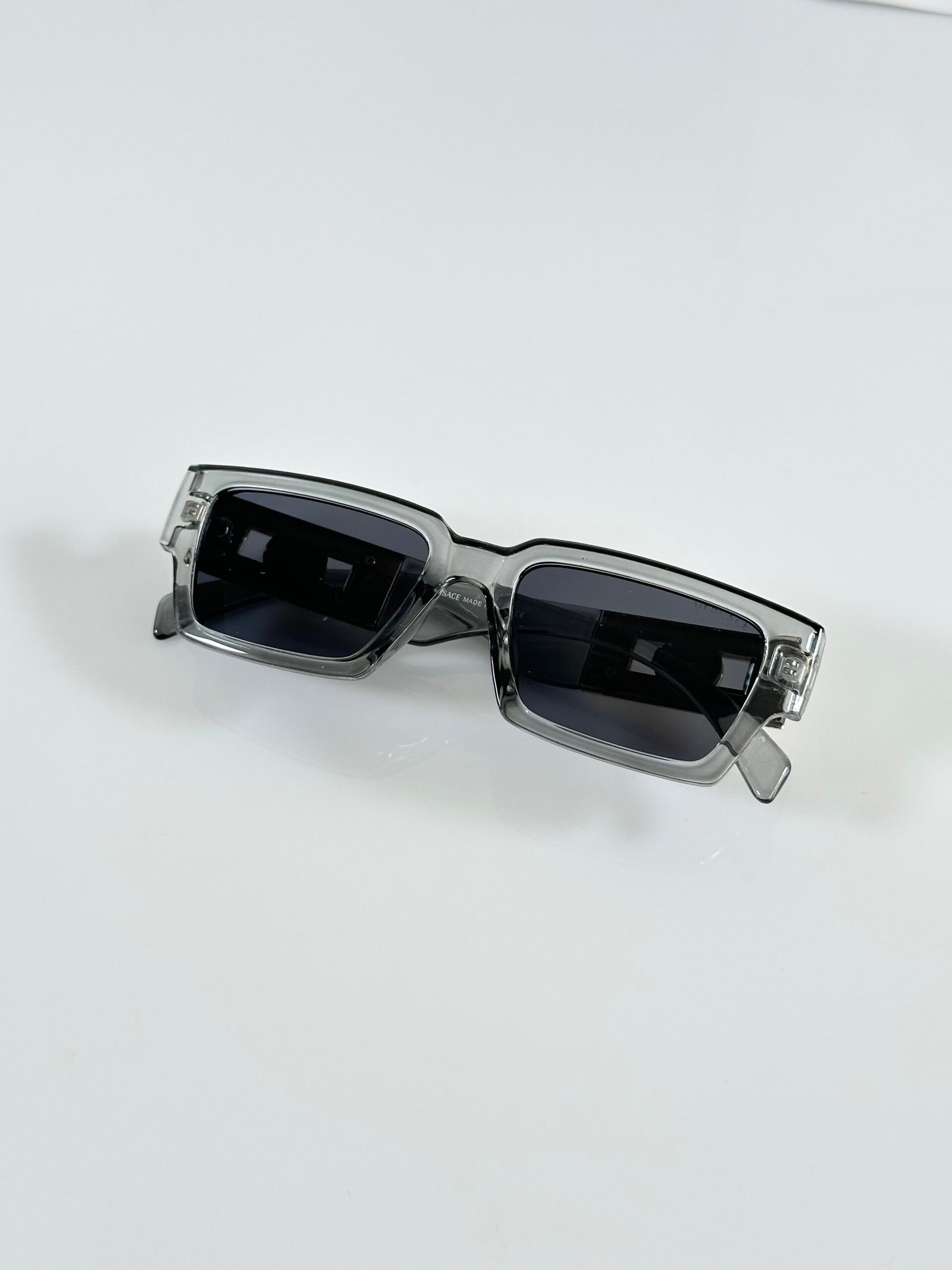 Versace 127 Grey - Image 3