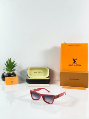 Louis_Vuitton_6008_Red_Black_DC