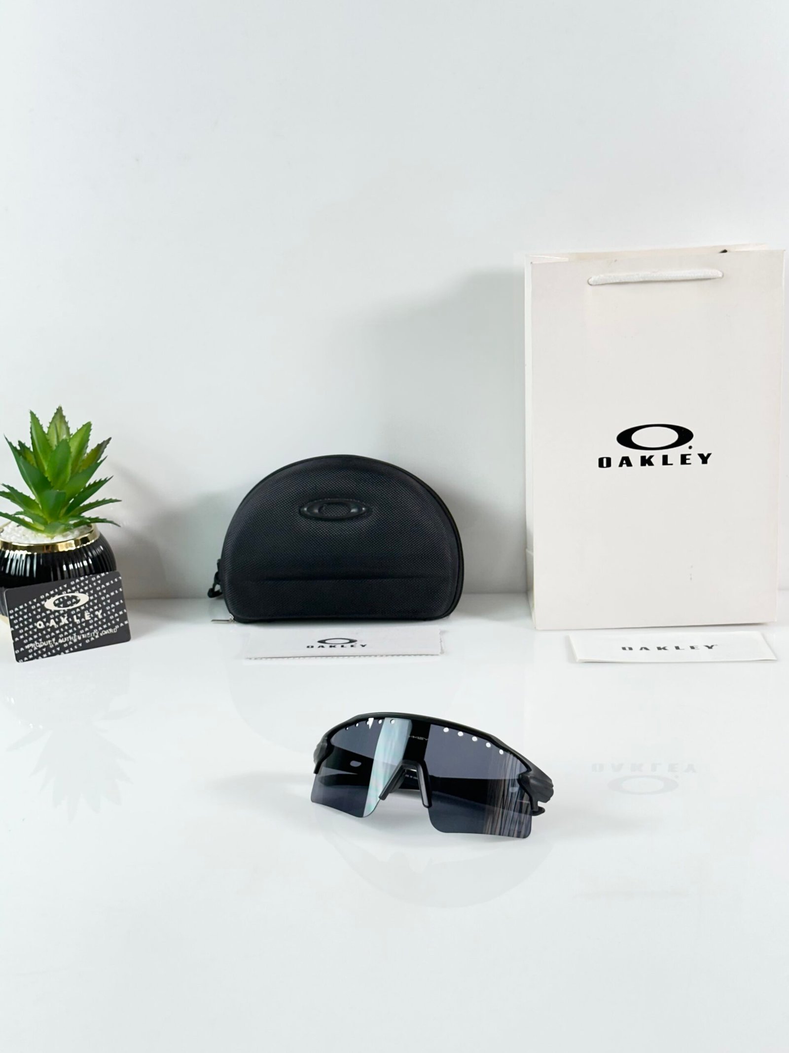 Oakley_0958_Black - Image 4