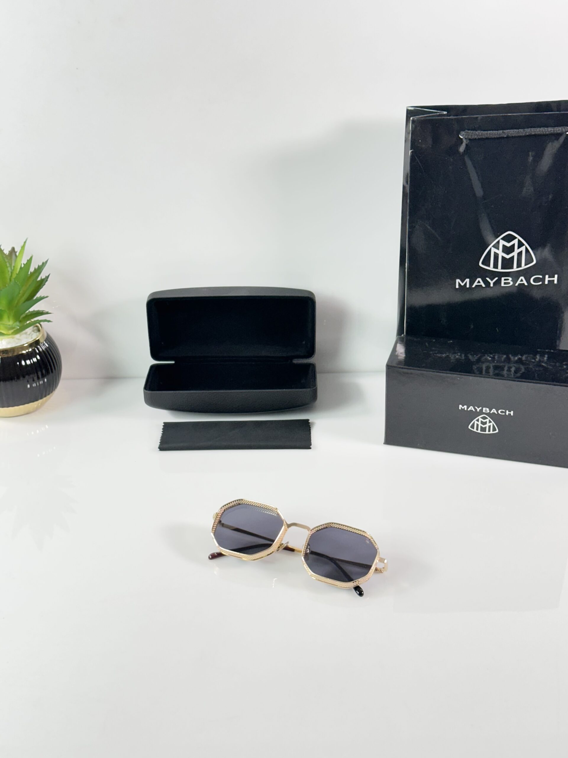 Maybach 2189 Gold Black - Image 4