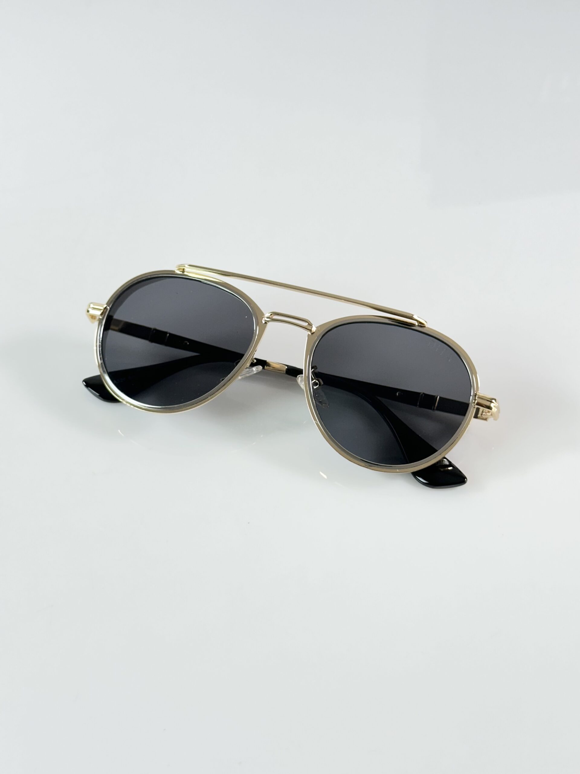 Dita 327 Gold Black - Image 3
