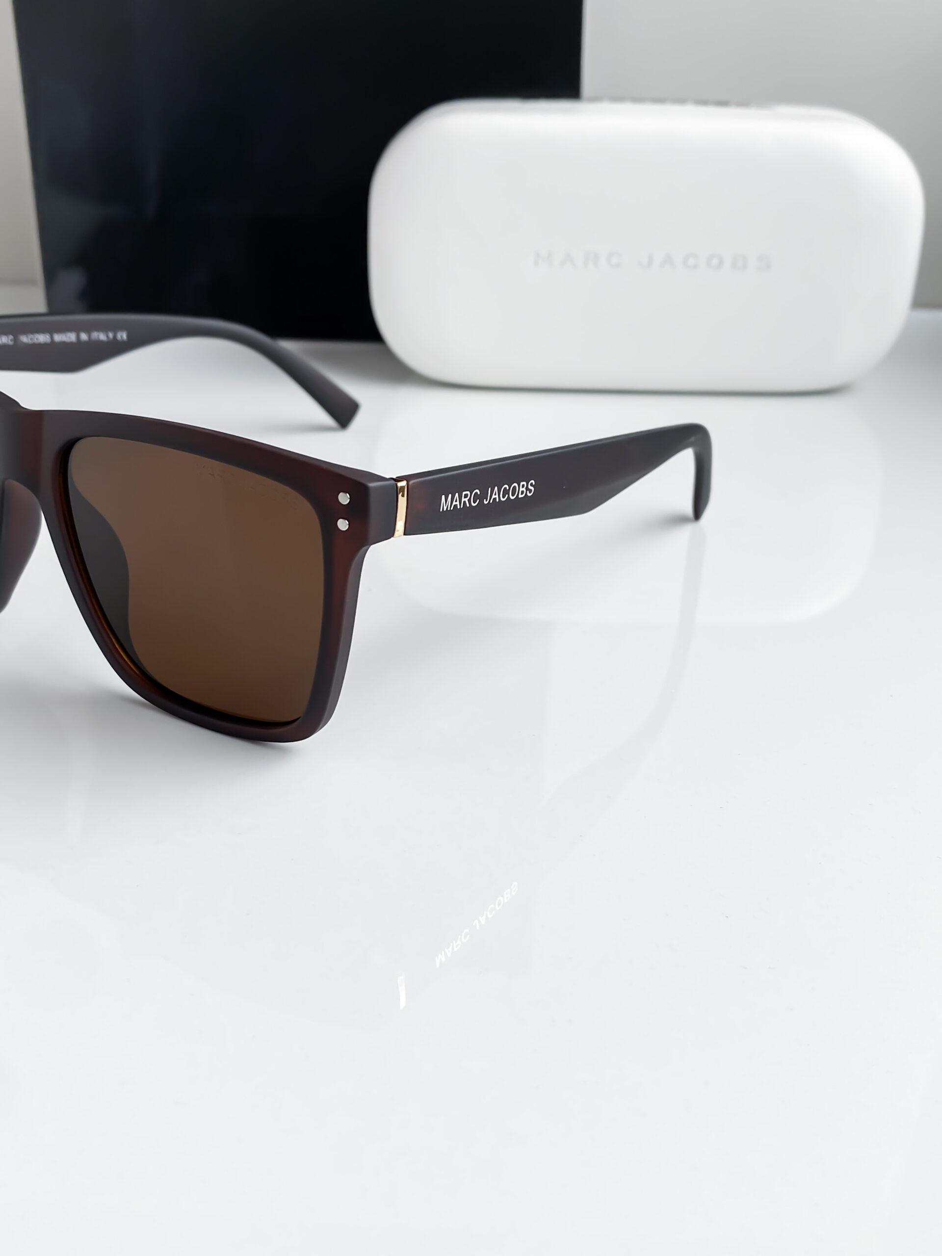 Marc Jacobs brown CA 6000 - Image 9