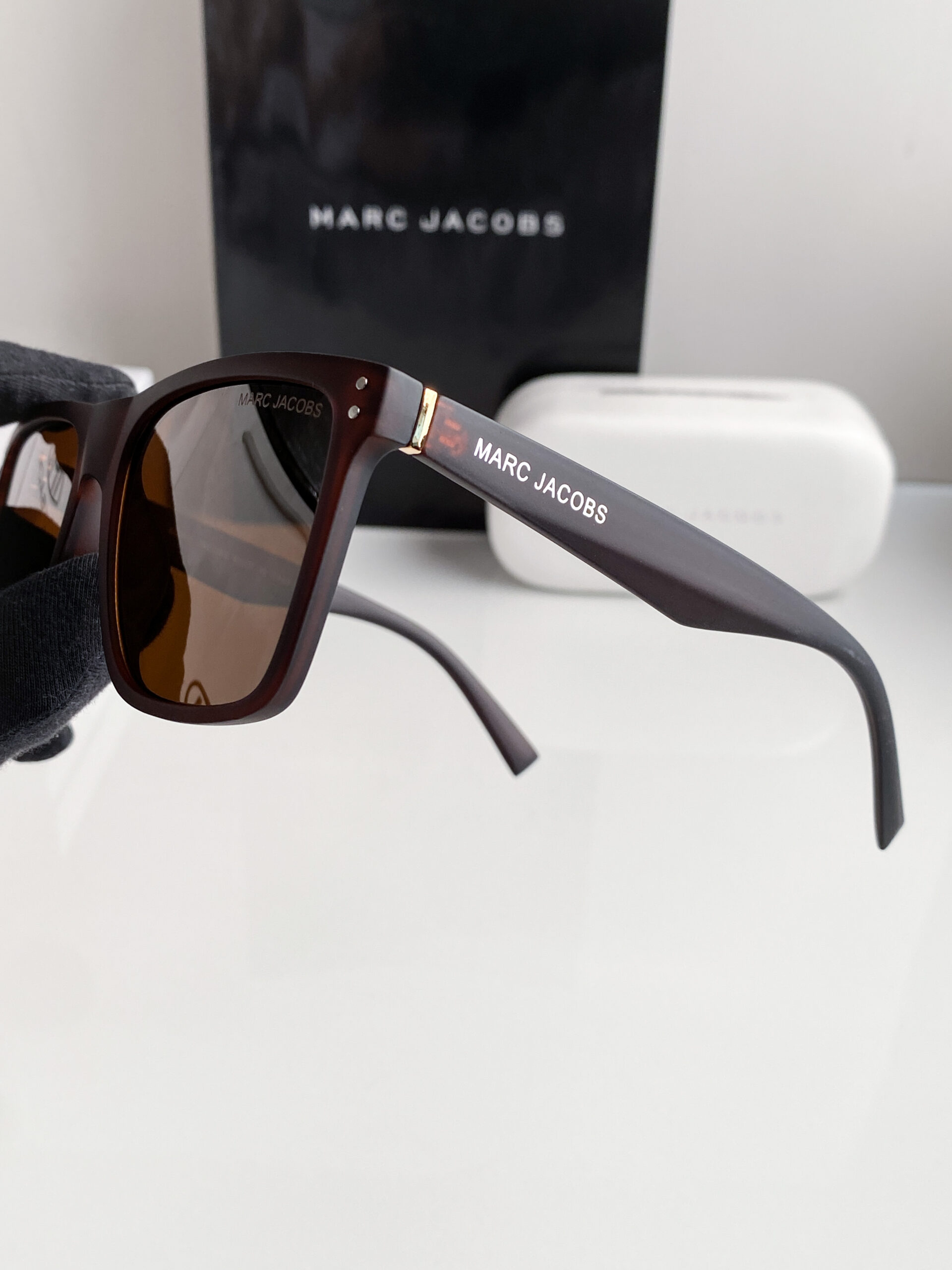 Marc Jacobs brown CA 6000 - Image 2
