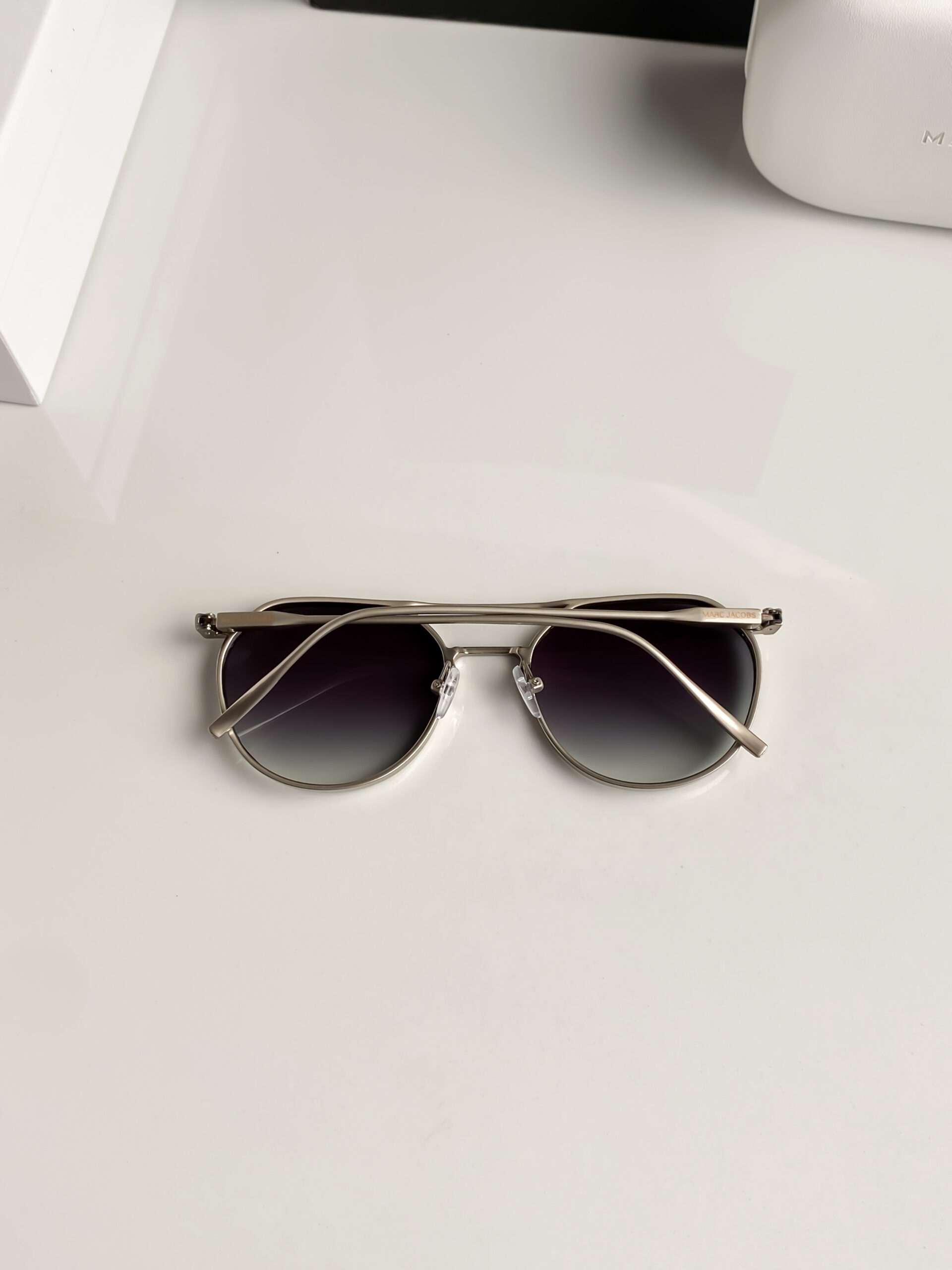 Marc Jacobs Green shade 5052 - Image 5
