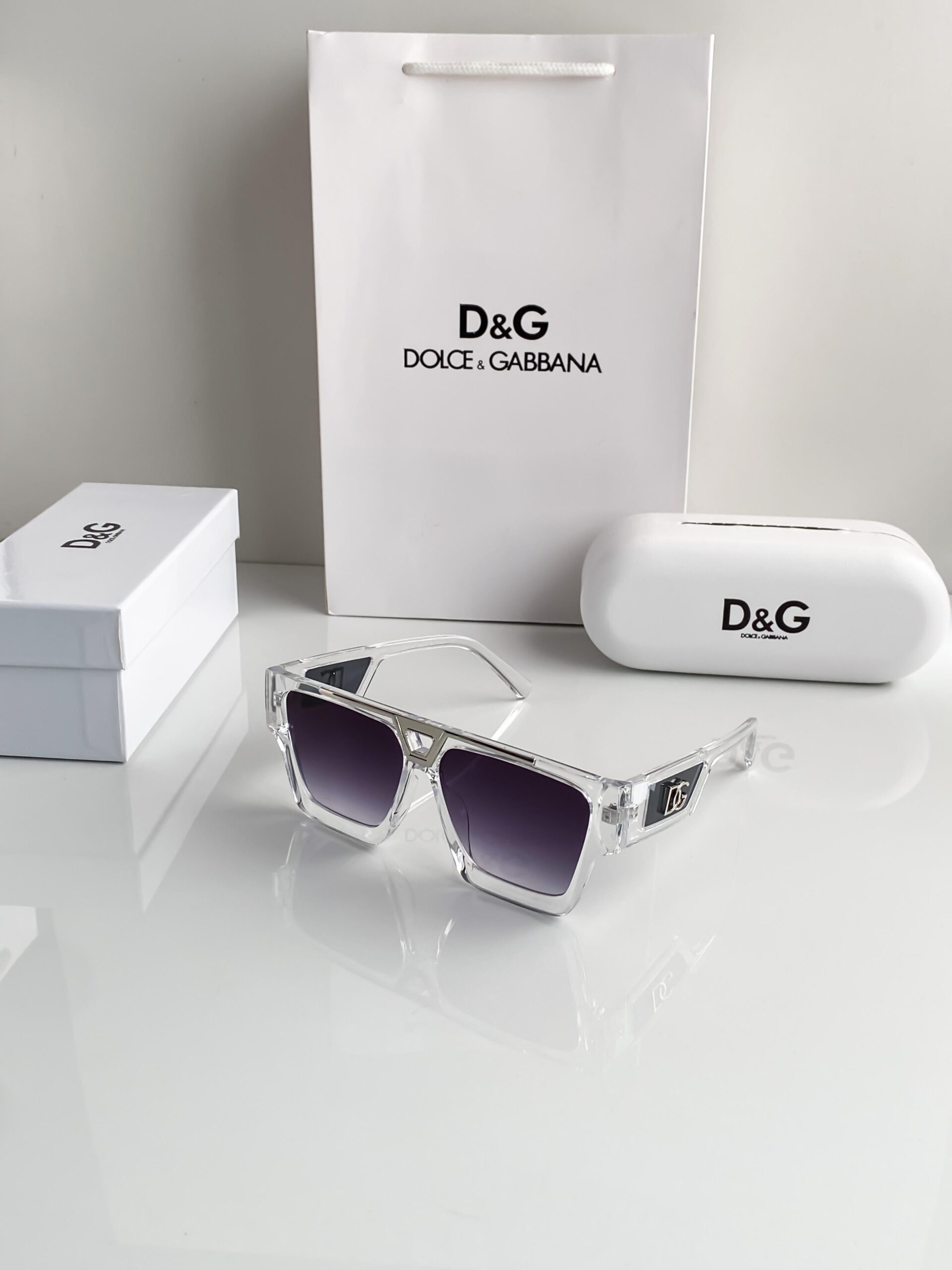 Dolce and gabbana 829