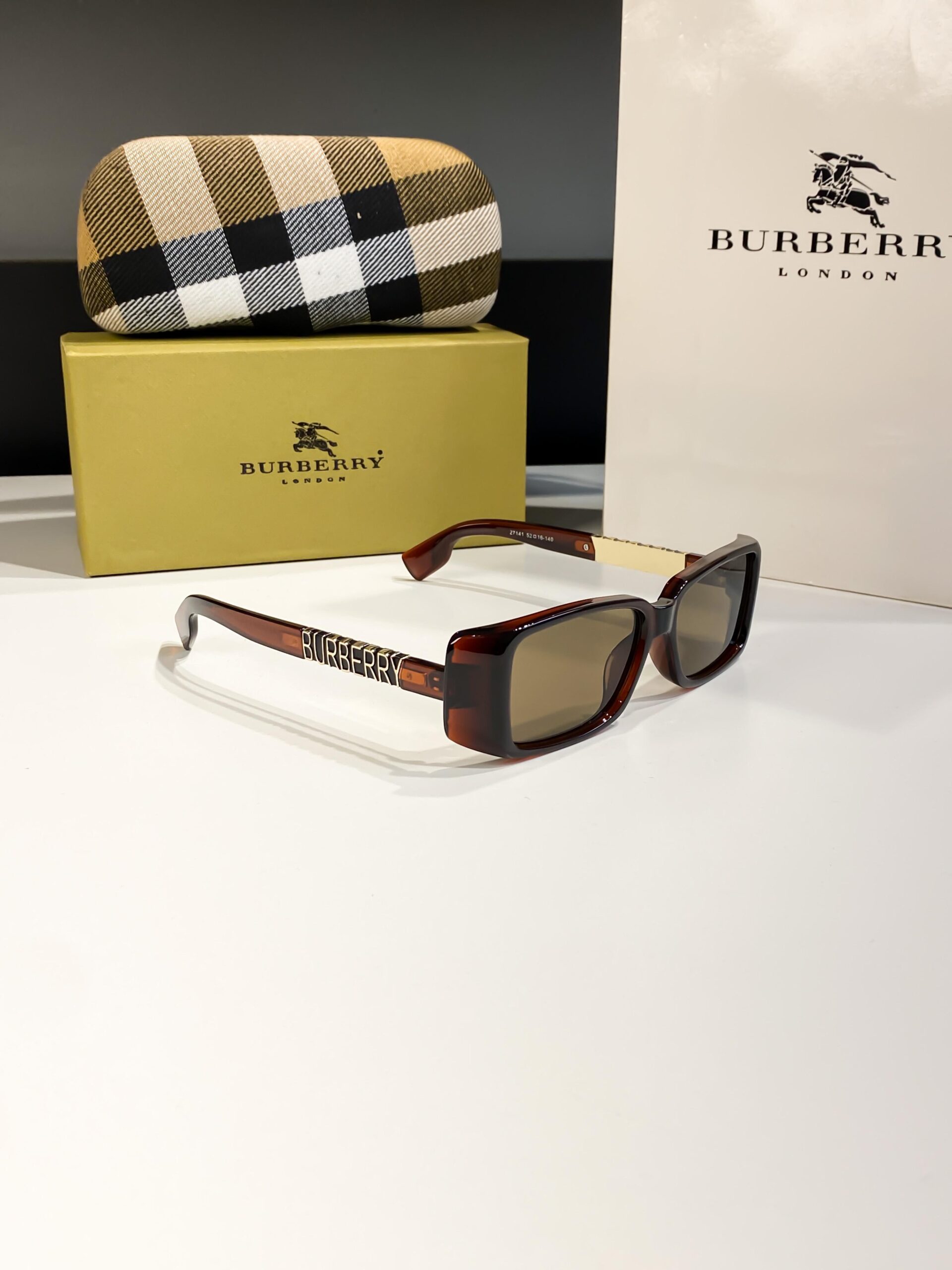 Burberry_brown_27141 - Image 3