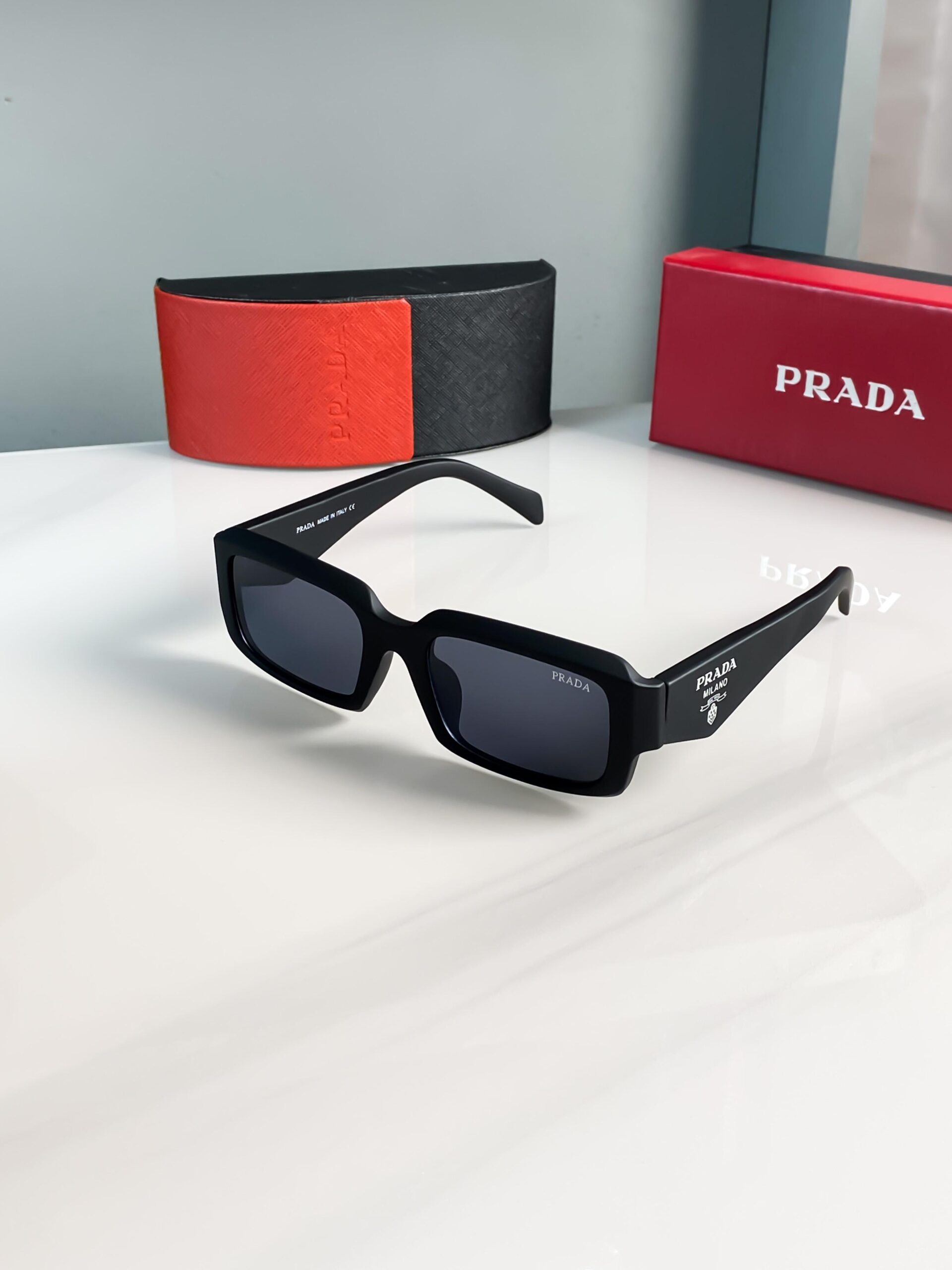Prad_black_09x