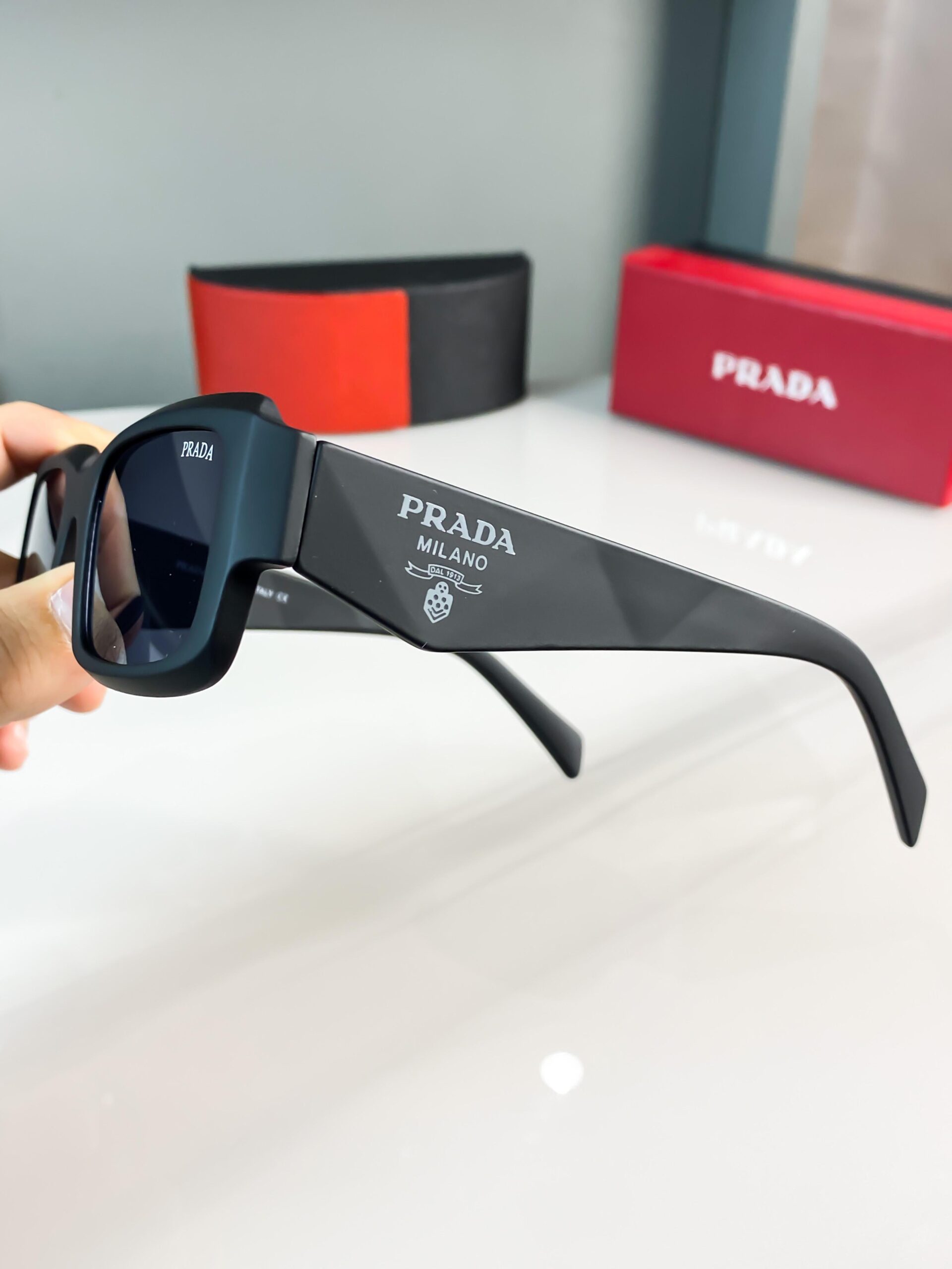 Prad_black_09x - Image 4