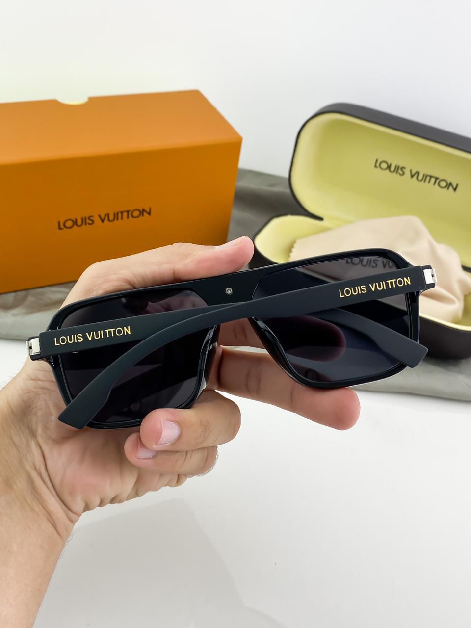 Louis_vuitton_black_8946 - Image 4