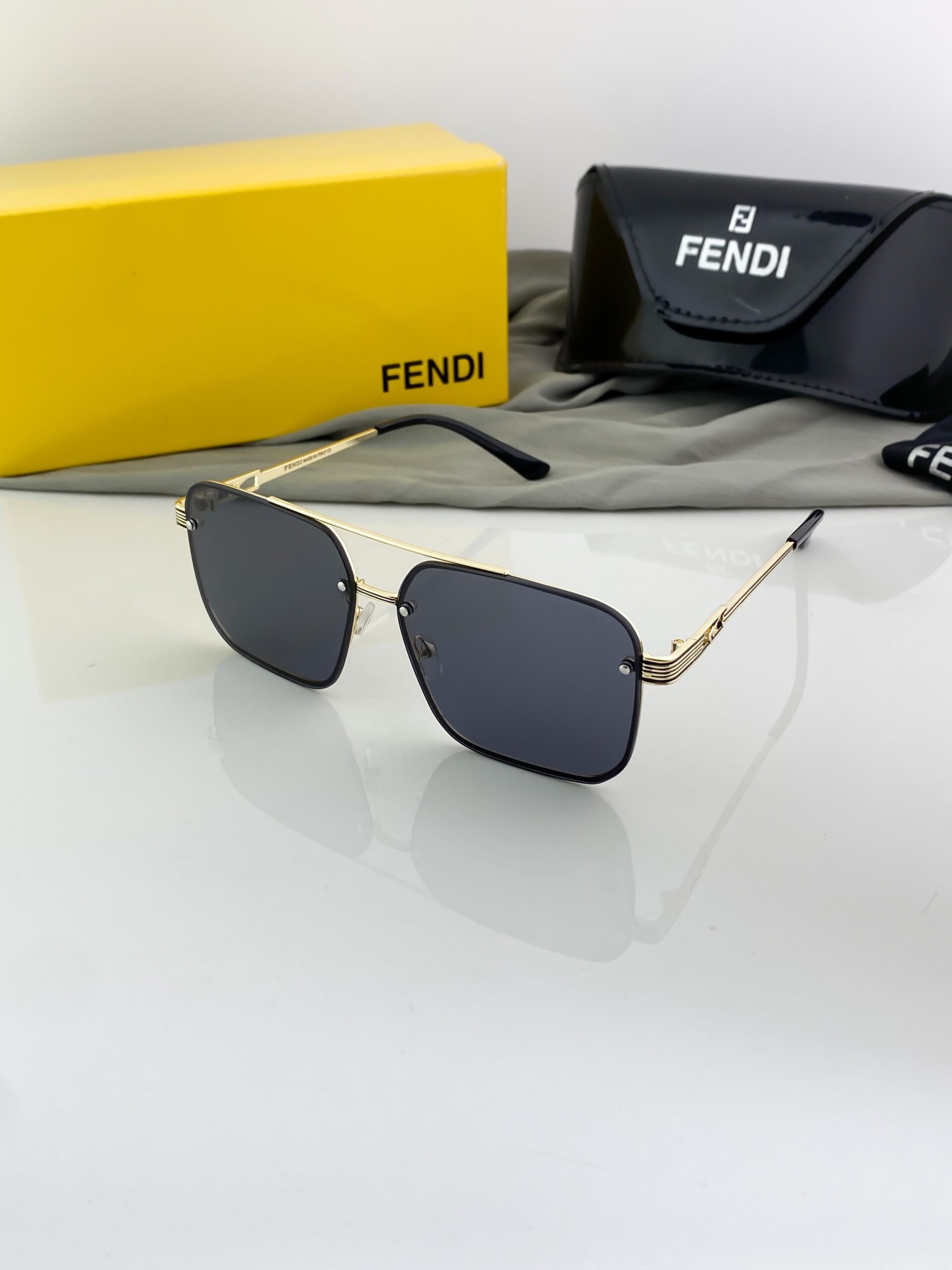 Fend gold black 8011