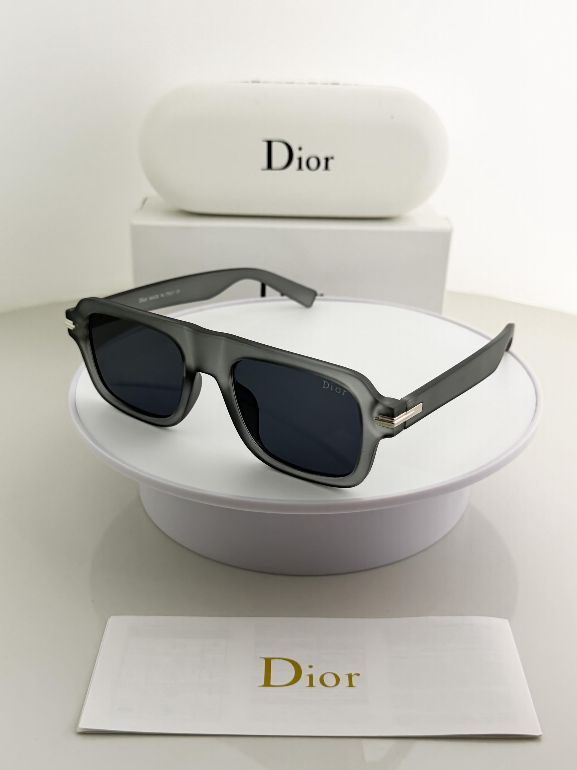 Di0r_grey black N21-54
