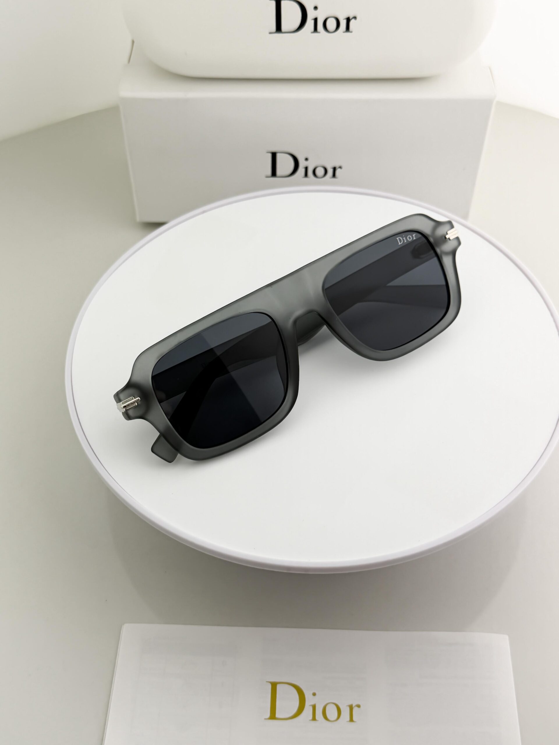 Di0r_grey black N21-54 - Image 3