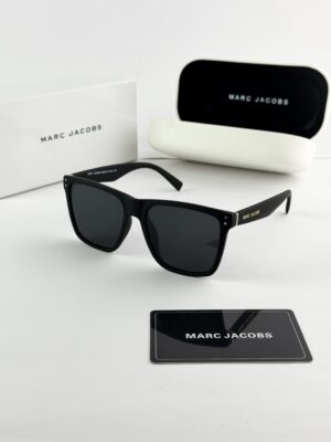 MARC JACOBS BLACK CA6000-64