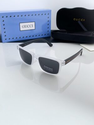 Gucci_white_black_83123-97