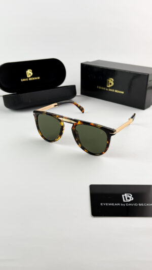 david_beckham_foldable_1040-108