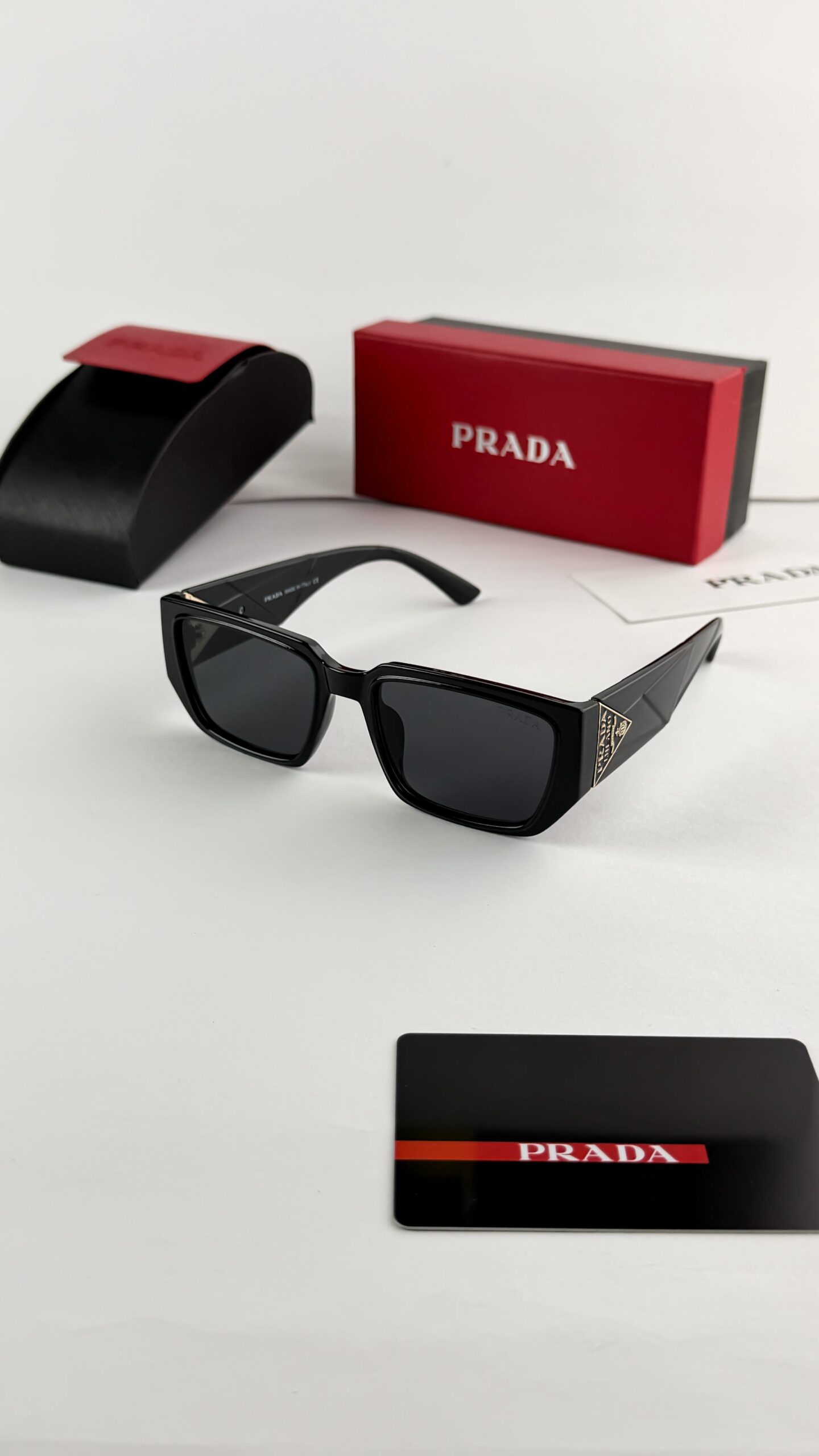 Prad_black_58043
