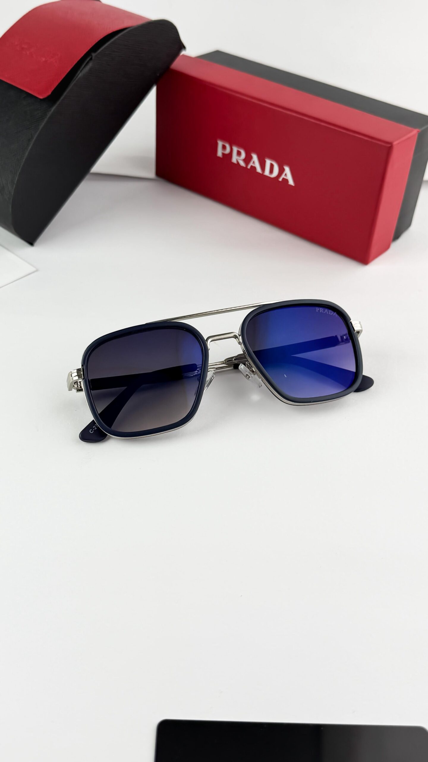 Prad_silver_blue_277 - Image 5