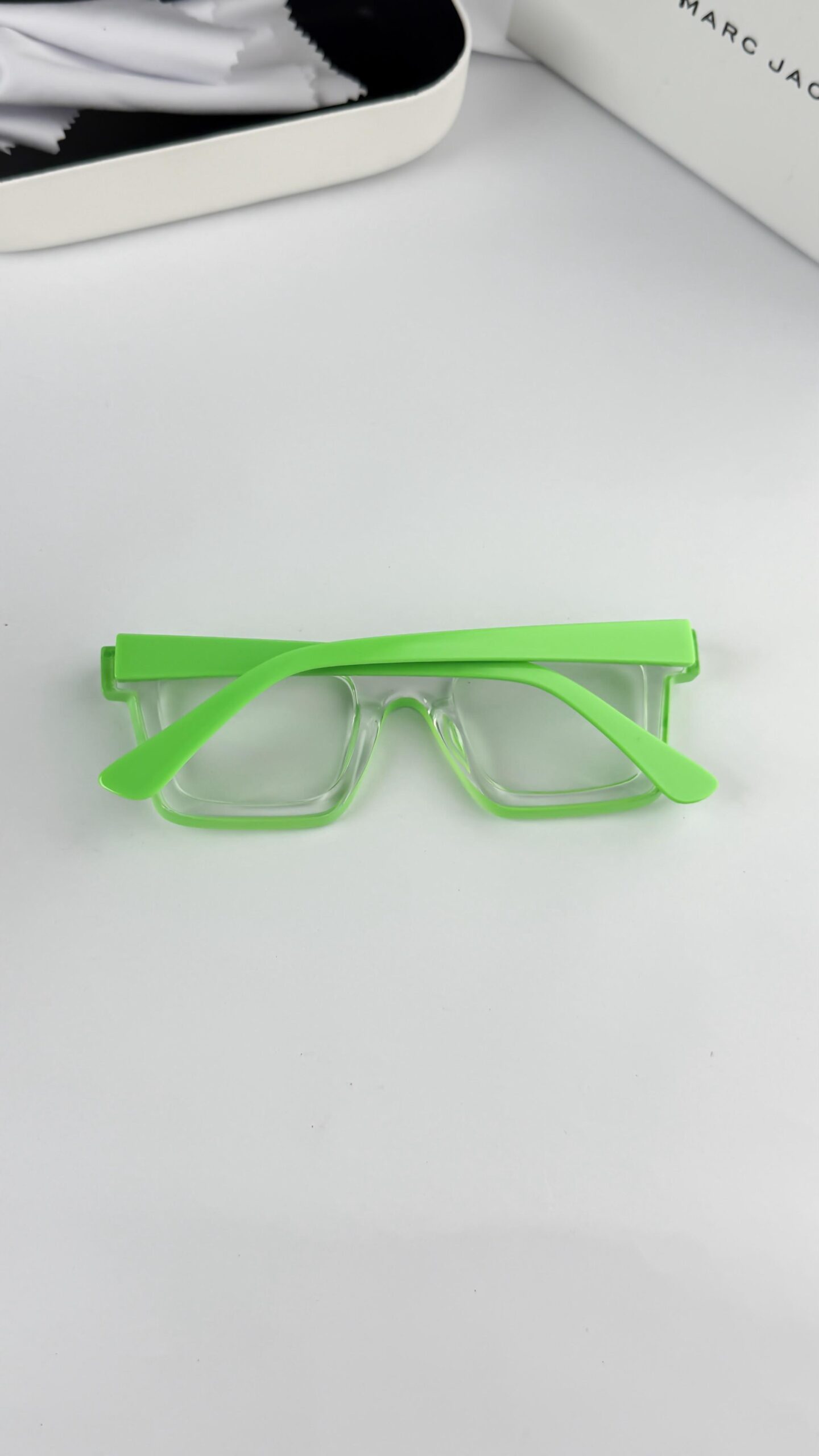 MARC JACOBS green plano 68187 - Image 4