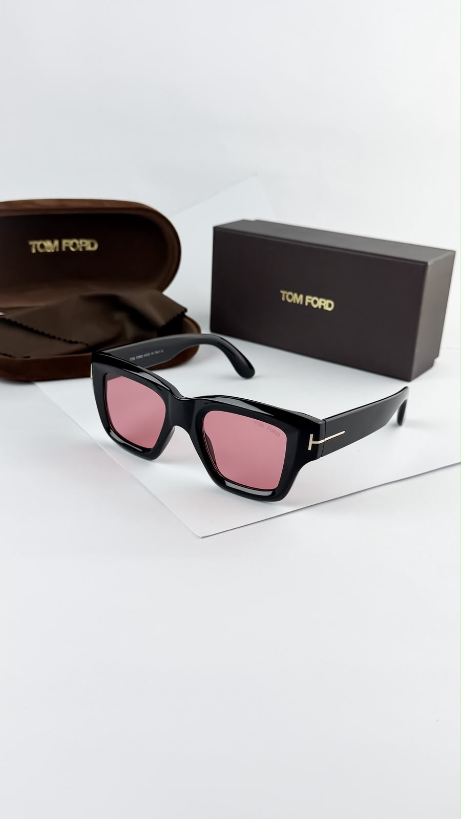 Tomfor_black_red-184